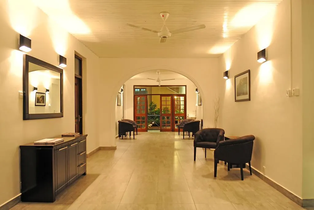 The Villa In Lavinia Dehiwala-Mount Lavinia