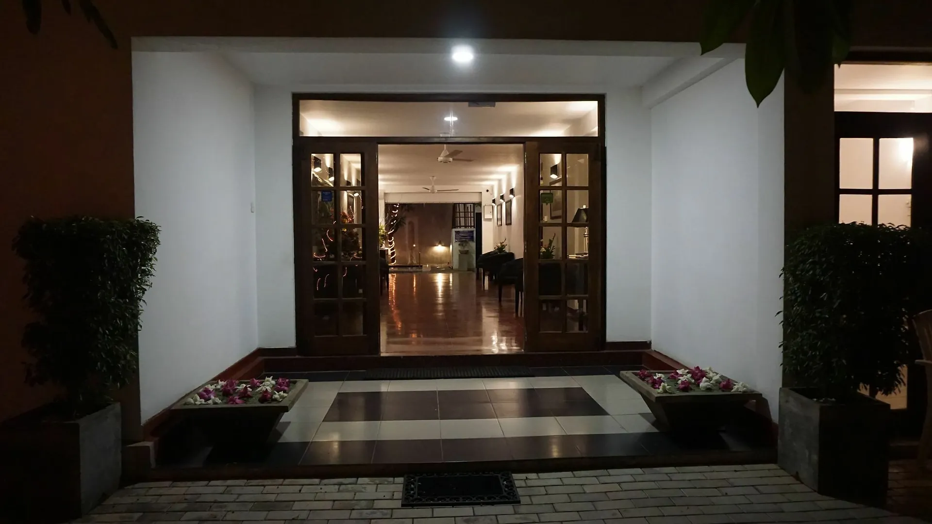 The Villa In Lavinia Dehiwala-Mount Lavinia Sri Lanka